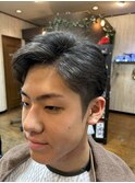 中学生の定番ツーブロヘアー!