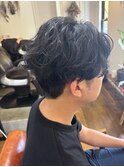 メンズツーブロックセンタースパイラルパーマ　20代30代40代