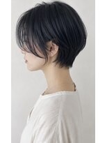 ゼロ 伊勢店(ZERO) 首元すっきり。大人の丸みショートで洗練された印象に