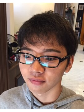 バーバー アカダマ 爽やか高校生