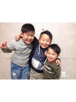 【キッズスペースあり♪】ご家族で通えるアットホームサロン☆お子様や学生にお得なメニュー豊富にご用意◎