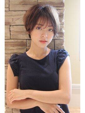 レウナ 外苑前(Reuna) 30代・40代・50代大人可愛いナチュラルショート ひし形