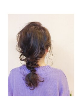 キキ 美容室(KIKI) 編みおろしアレンジ★