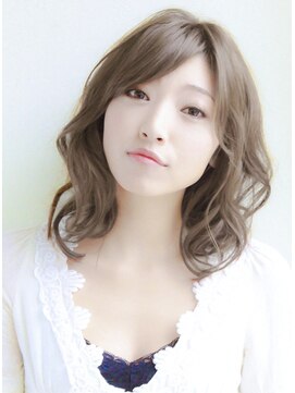デイズ(days) 小顔に合わせカットセミディヘアスタイル☆DAYS
