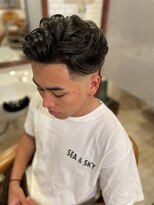 サードプレイス(Third Place)&nbsp;ラフにかき上げスキンフェード