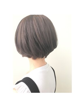 ジーナ 福岡千早(Zina) 【Zina】ナチュラルグラデーションボブ/艶カラー/20代30代40代