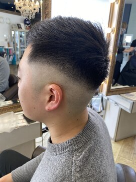 コワファースト 大分(COIFF1RST) フェードカット