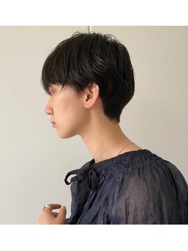 ミツキ(Mitski) クセを活かしたショート