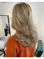 ギーク(geek)&nbsp;色落ちが黄色くならない王道ミルクティーベージュ