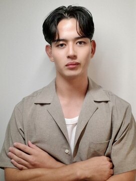 オルカン バイ エクシア(OLCAN by EXCIA) 【ビジネスマンにもおすすめ！】センターパート/ツーブロック