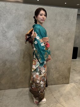 ビーハイブ ギフト(BeeHIVE GIFT)の写真/《成人式/卒業式/訪問着》着付けとヘアセットはBeeHIVE GIFTにお任せ♪大切な日を経験豊富なプロが彩る！