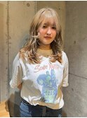 くすみベージュ