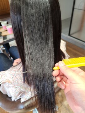 イリス(Iris) ☆髪質改善☆縮毛矯正ストレート