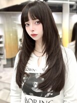 シティ(CITY)&nbsp;韓国レイヤー ハッシュカットロング レイヤーカットロング 黒髪