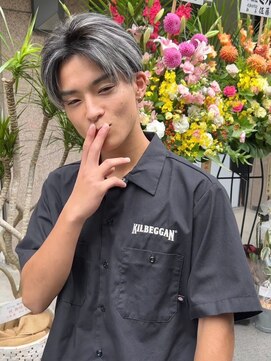 キング 枚方店(K!ng) 縮毛矯正髪質改善ハイライトレイヤーカット枚方美容室エクステ