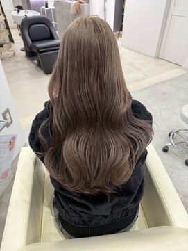 ソルア(soLua) 寒色グレージュ