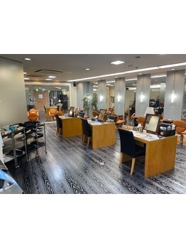 店舗改装した空間で一人一人の魅力を引き出すサロンがリニューアルオープン♪各種メニューもリニューアル◎