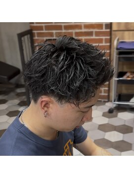シェノン オム 梅田(CHAINON HOMME) MEN'S HAIR/束間ショート/ピンパーマ/スパイキーショート