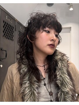 ナループロアツム(Nalu pu loa Tsum) マレットヘア/ウルフパーマパーマ