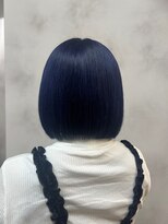 エルフレームバイワンラヴェスト(L'FLAME by one Lovest)&nbsp;深みネイビーのツヤ感ぱつっとボブ/長野駅前