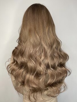 ラピス 横浜(Lapis) Hミルクティーベージュシールエクステブリーチダブルカラー