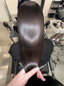 フォト 新宿(foto) 縮毛矯正/似合わせカット/ミディアムレイヤーカット/新宿