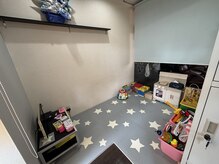 ヘアサロン リサーチ(Re:search)の雰囲気(キッズルームが明るく広くなりました♪是非遊びに来てください)
