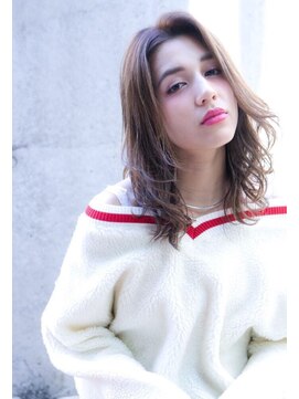 シエナ 渋谷(Siena) siena ライトベージュ