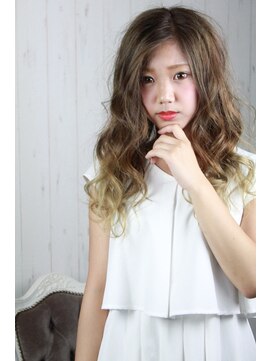 ジウ 上通り(JIU) 無造作ウェーブ×ロング×グラデーション×クリーミーベージュ☆