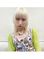 クク(QUQU)&nbsp;ホワイトカラー×ボブウルフ