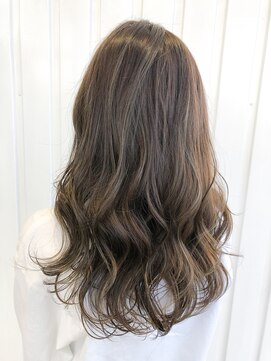 ユラギフロムユイマァル 水島店(YURAGI from YUIMARL) カーキグレージュ