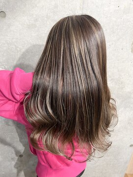 カリーナコークス 原宿 渋谷(Carina COKETH) ハイライト/ダブルカラー/ケアブリーチ/インナーカラー