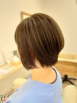 シルビジュー(Cills Bijou) ☆大人女性美髪ショートグラデーションボブ☆