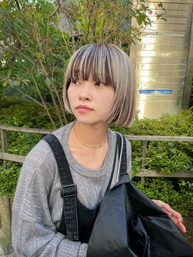 サクラ オモテサンドウ(SAKURA) ホワイトブロンド×ローライト◎表参道/ケアブリーチ