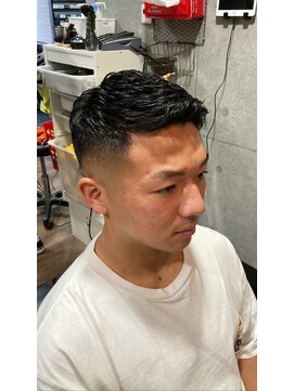 グロウヘアワークス(grow hair works) バチバチスキンフェード×アイロンパーマ