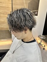 メンズ ラピス 横浜店(Men’sLapis)&nbsp;ホワイトメッシュ×波巻きパーマ