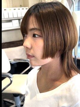 ディンプル 越谷駅前(DiMPlE) 大人かわいいマッシュウルフ、ウルフカット、ノンジアミンカラー