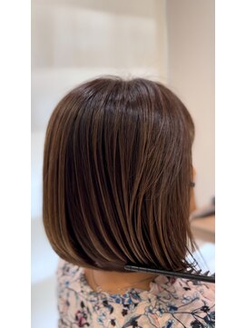 アッシュ 戸田公園店(Ash) 脱白髪染めハイライト×大人ボブ