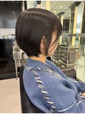前下がり×ストレートの美シルエット