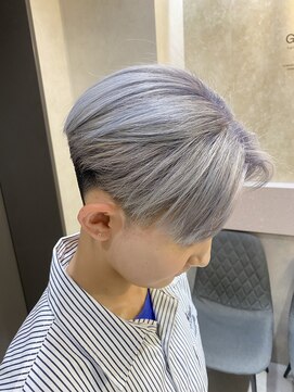 ジゼル 小倉(GiseL) ホワイトカラー　かじ