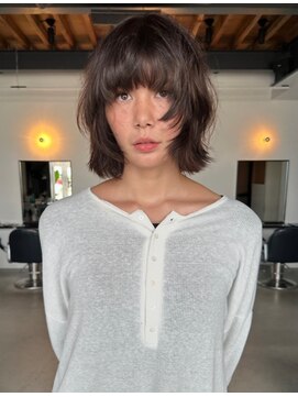 シアター(CIARTOR) 簡単スタイリング！ゆるパーマボブ