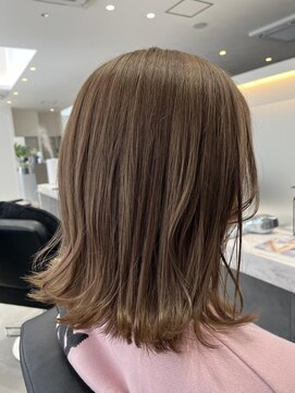 ケーアンドケー(K&K) くすみベージュ