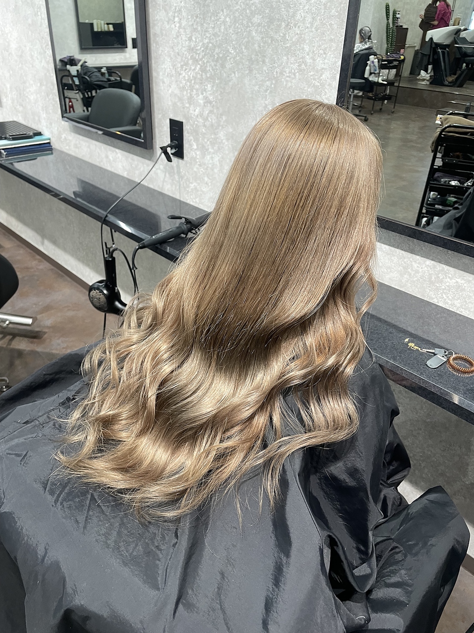 ラッシュヘアエン(Rush hair en) ブロンド/カラー/ブリーチ/倉敷/ワンホンヘア/レイヤーカット