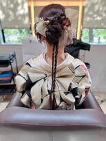 コワファースト パリ バイ アテナ(COIFF1RST PARIS by ATENA) カチモリヘアアレンジ