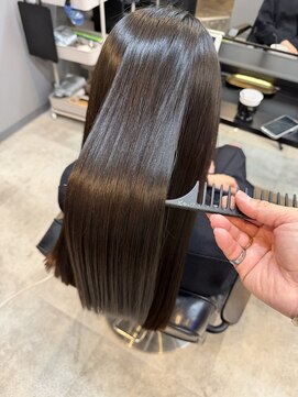 ロイ(ROI) ダメージがある方でも美髪に♪