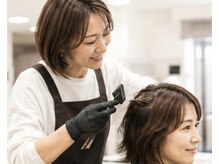カラープラス鏡島店の雰囲気（施術前にしっかりとカウンセリング★お色も豊富にご用意◎）