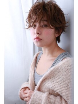 ネオリーブ クーロ(Neolive curro) うざバング×アッシュベージュショート