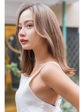 シエナ 渋谷(Siena) Siena ライトベージュ×大人小顔レイヤー 渋谷