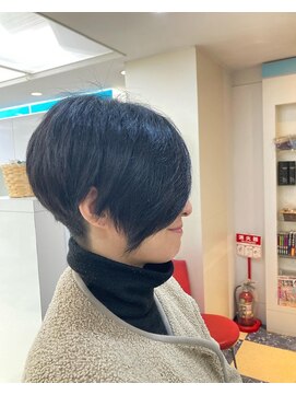 ヘアートーク アイズ(HAIR TALK I's) New York Dry Cutで創る大人の刈り上げショート
