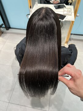 ロンドメリア 天神大名店(Lond Melia) 髪質改善縮毛矯正でツヤサラストレート 髪質改善/艶髪/縮毛矯正